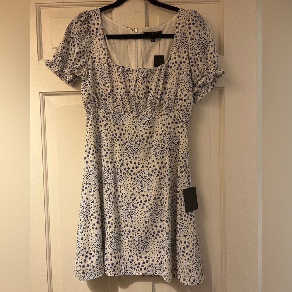 Purple Floral Lulus puff sleeve dress NWT